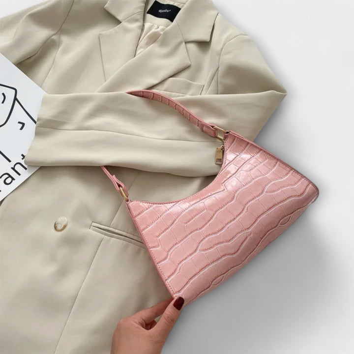 Ава - Лъскава Кожена Чанта