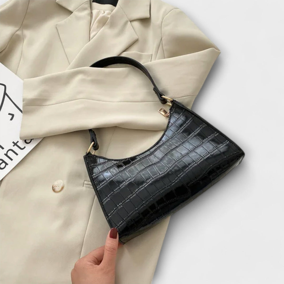 Ава - Лъскава Кожена Чанта