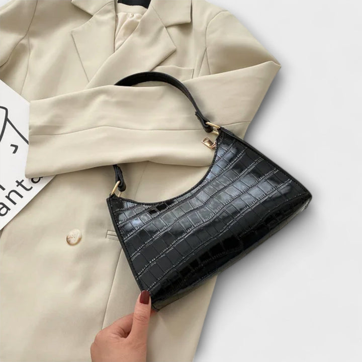 Ава - Лъскава Кожена Чанта